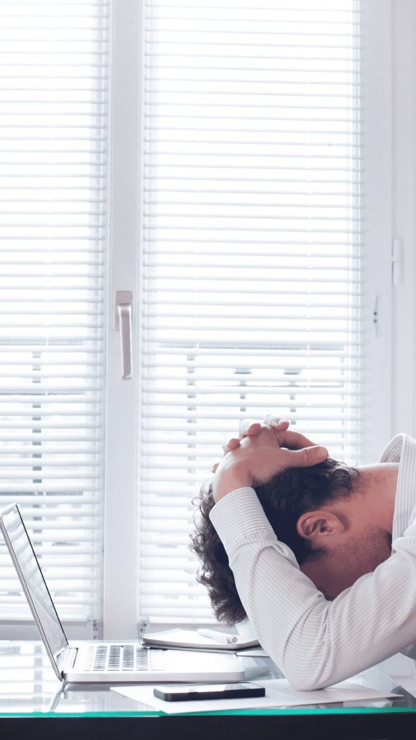 Why is my scalp so itchy in winter? MHR Clinic Hair Restoration